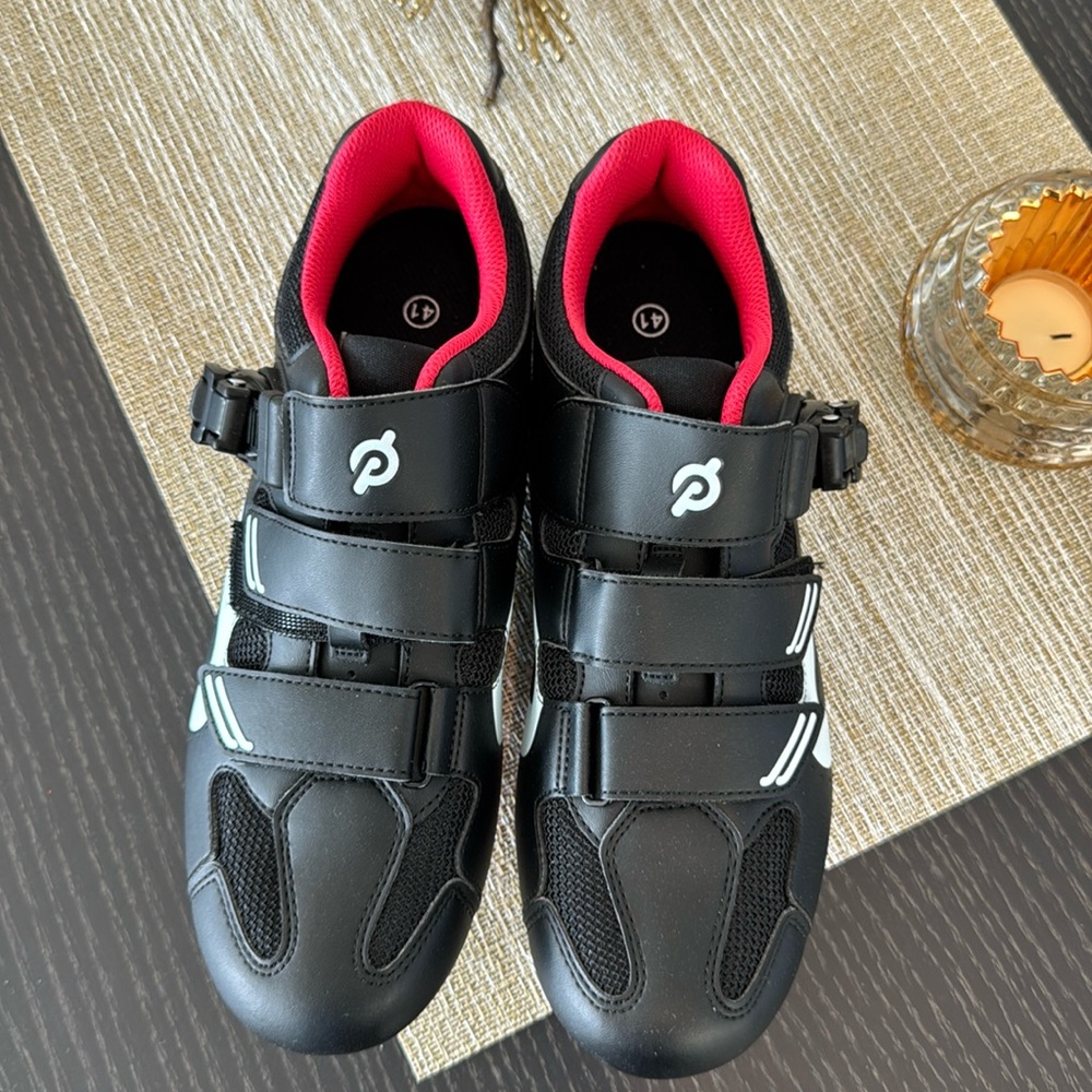 Peloton cycling shoes worn 4x